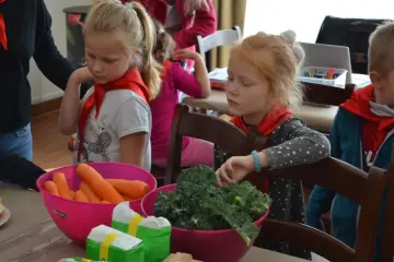 Wizyta przedszkolaków z Tarnowa w Centrum Produktu Lokalnego w Rzuchowej